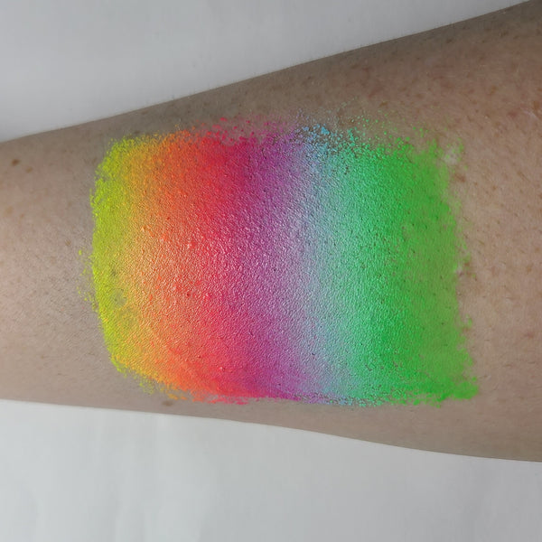 Diamond FX Face Paint - Split Cake - Happy Birthday - 50 grams